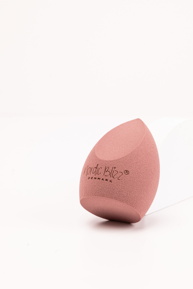 Drop-shaped Beauty Blender 3