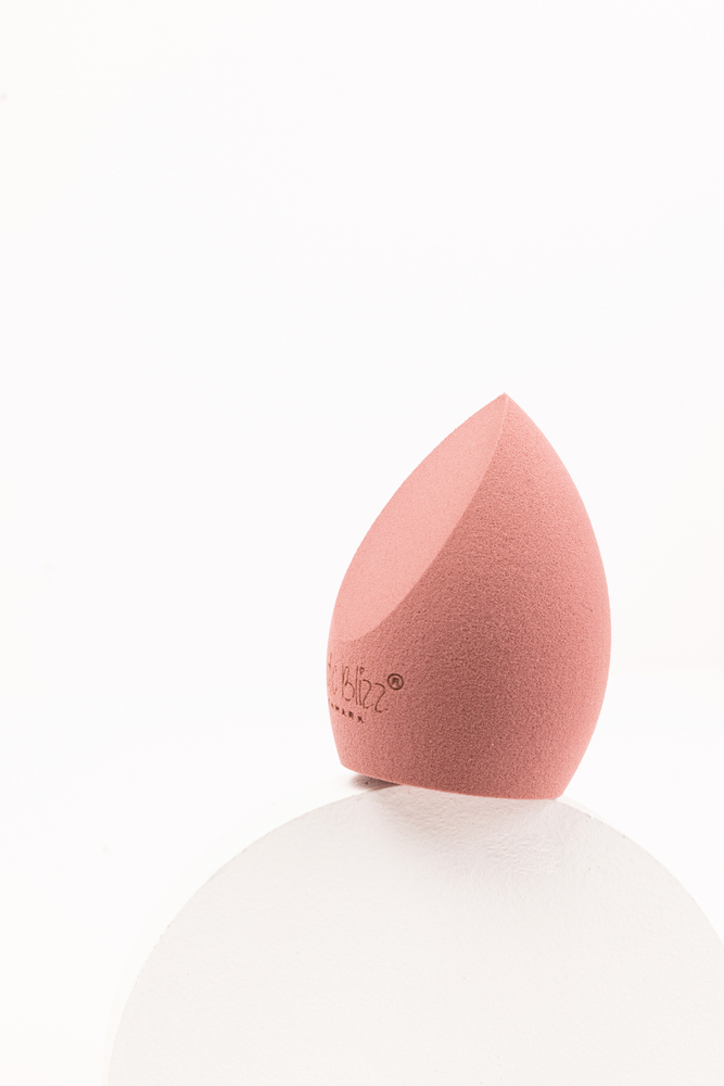 Drop-shaped Beauty Blender 3
