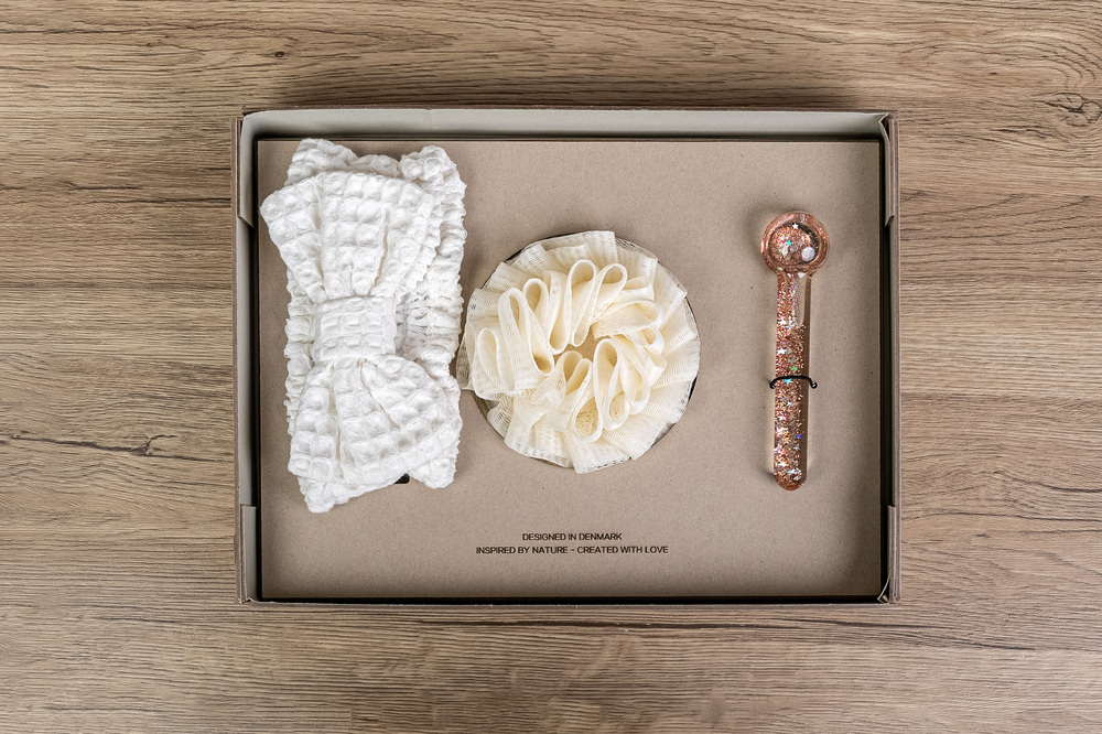 Bath Essentials Gift Box 1
