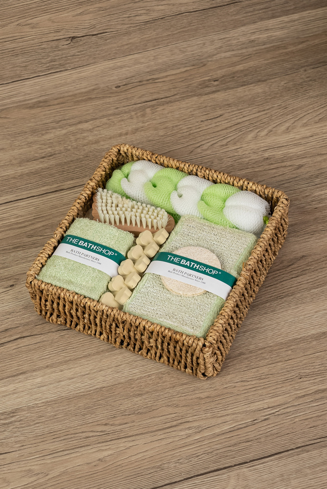 Wicker Basket Gift Sets 1
