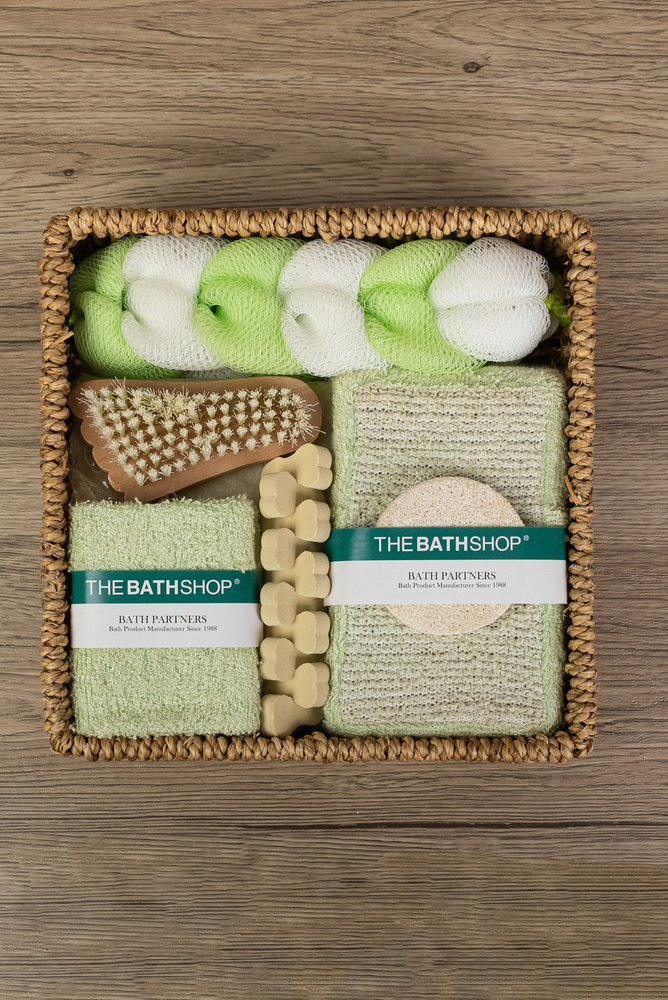 Wicker Basket Gift Sets 1