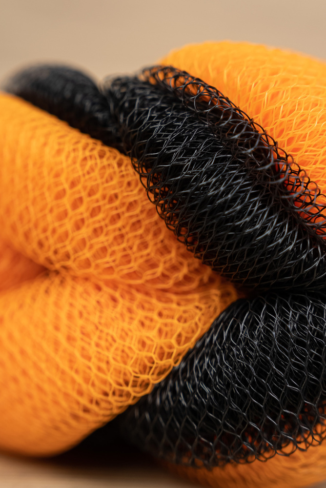 Black & Yellow Pumpkin Short Bath Strap